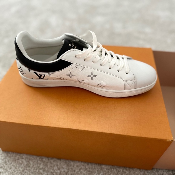 Louis Vuitton men’s sneakers - Picture 1 of 13